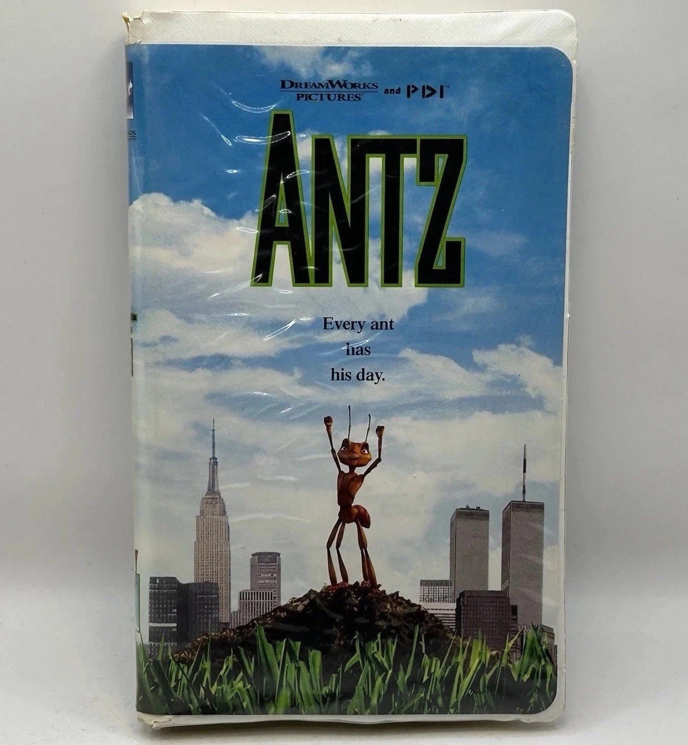 Antz VHS DreamWorks Video Tape Animation Movie Ants Clamshell Clean Nearly New