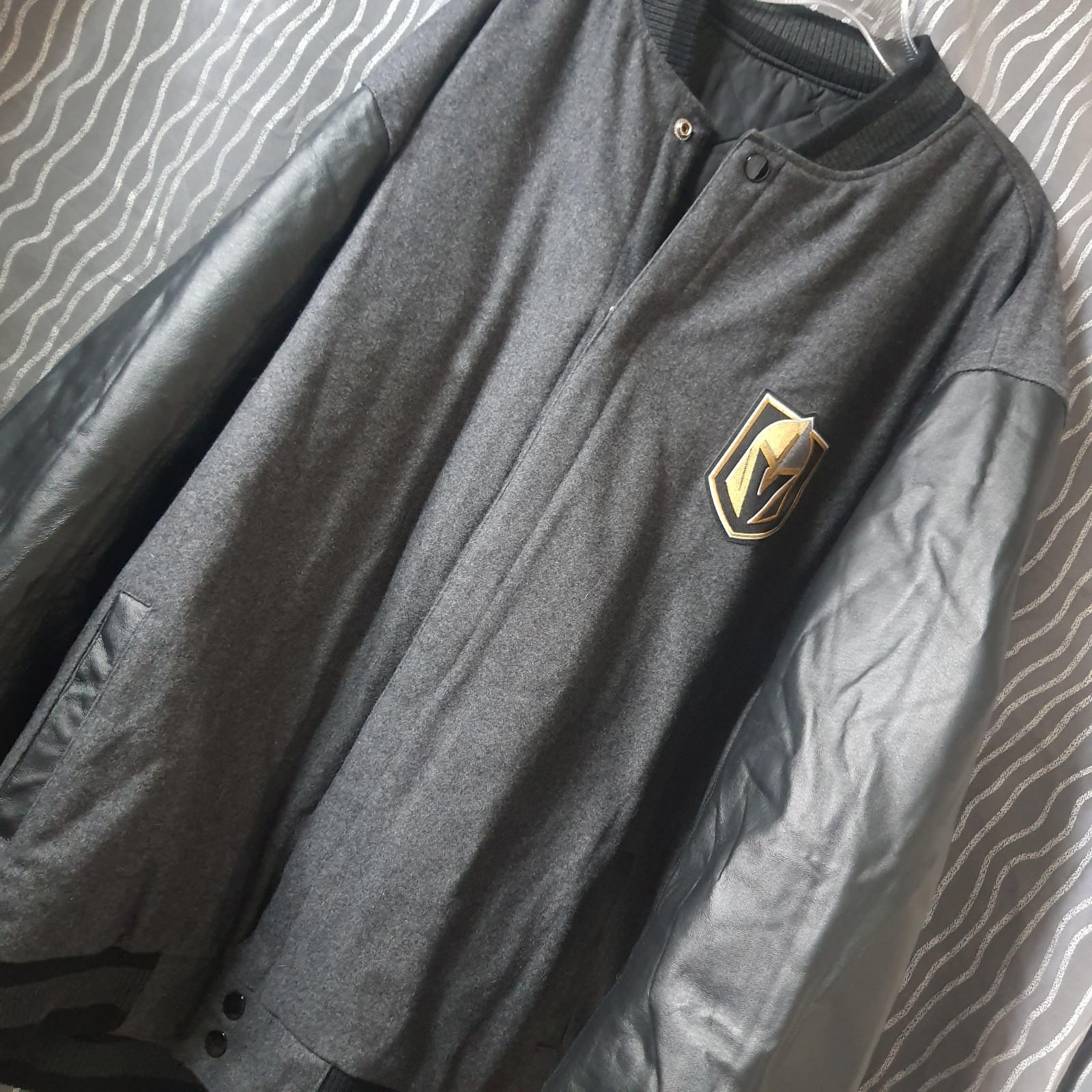 Vegas Golden Knights Reversible Leather Sleeves Varsity Jacket Men 4XL Quilted Vegas Golden Knights Reversible Leather Sleeves Varsity Jacket Men 4XL Quilted