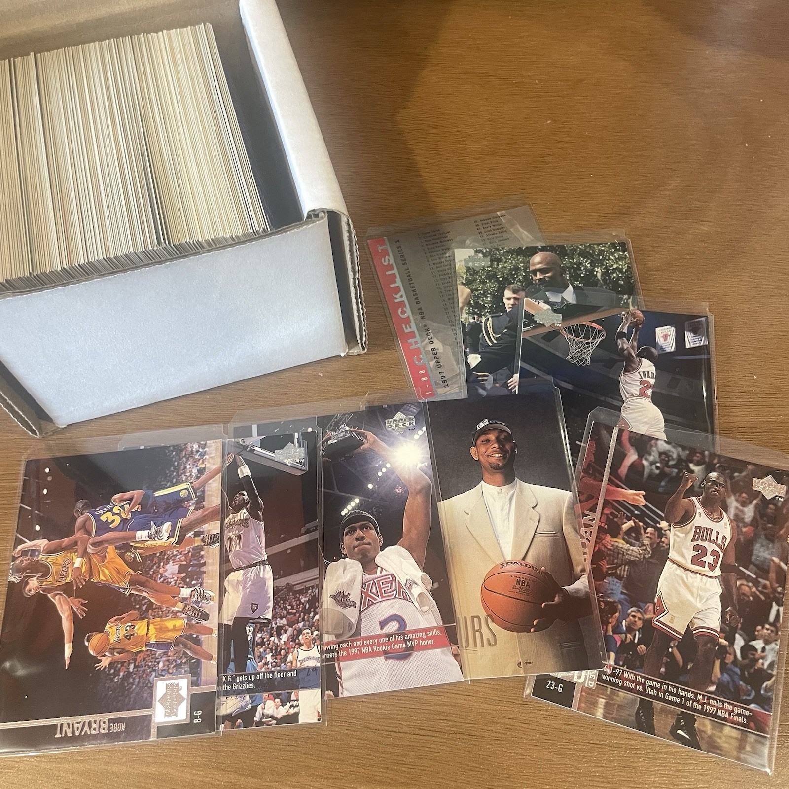 1997-98 Upper Deck Series 1 Basketball Complete Set 1-180 W/ Duncan RC, Kobe, MJ 1997-98 Upper Deck Series 1 Basketball Complete Set 1-180 W/ Duncan RC, Kobe, MJ