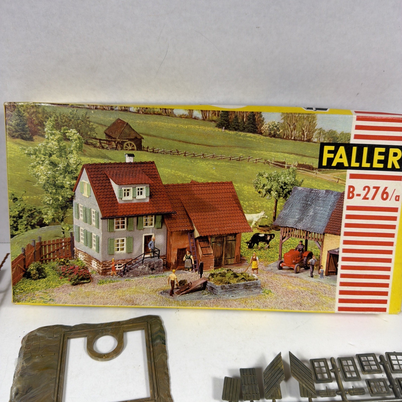 HO Scale Faller European Farm House Built B-276a HO Scale Faller European Farm House Built B-276a