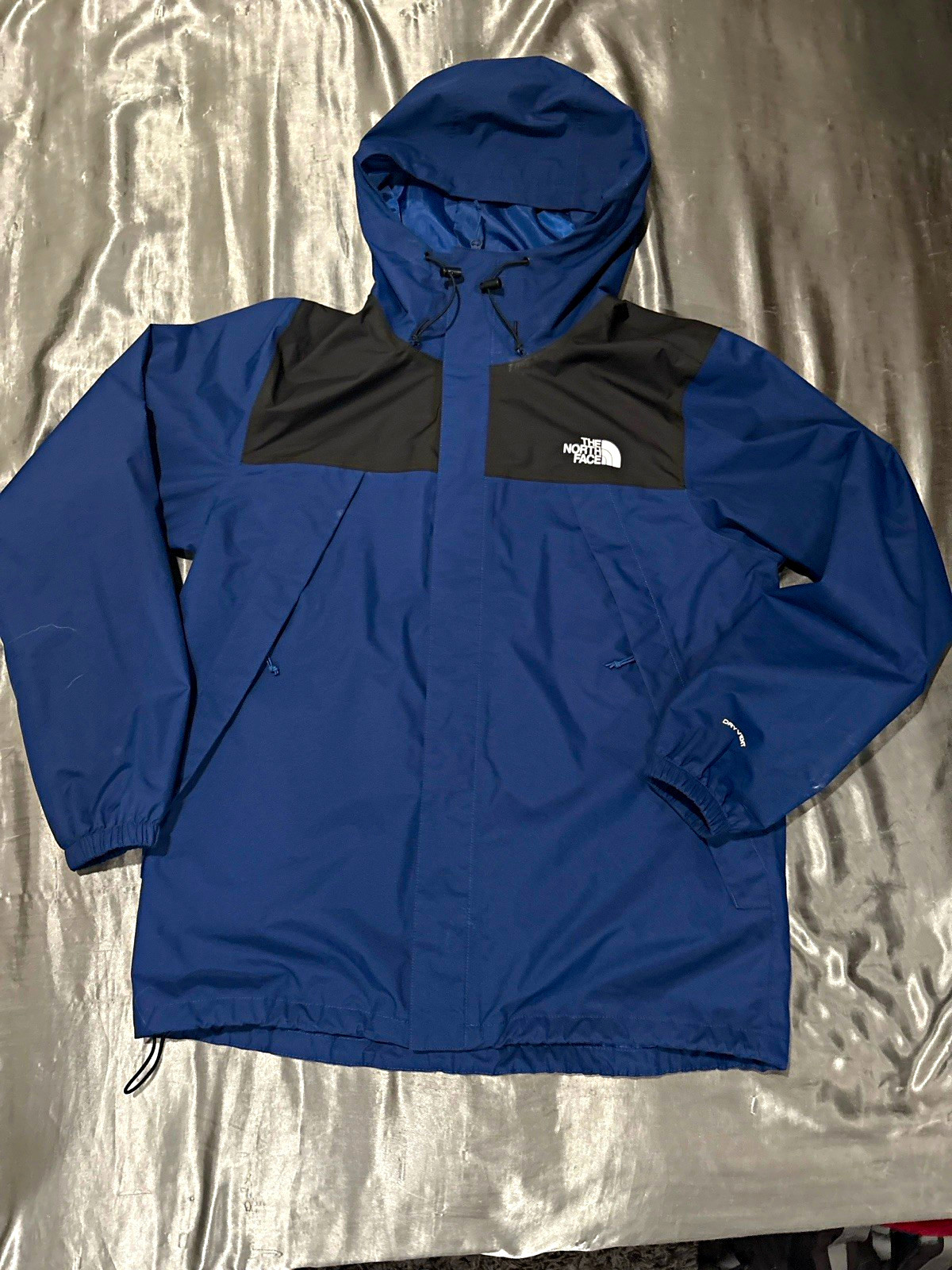 The North Face Men’s Blue/Black Hooded Zip Rain Jacket Size M The North Face Men’s Blue/Black Hooded Zip Rain Jacket Size M