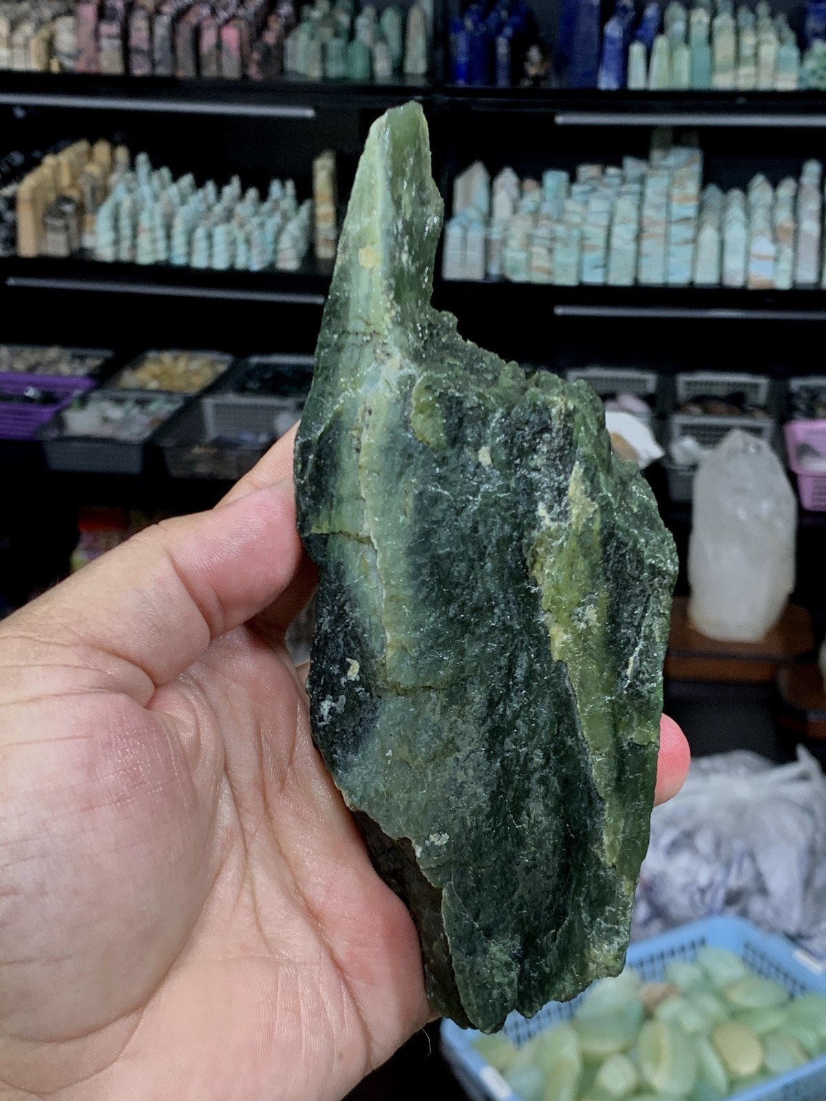 528g Nephrite Jade Rough Raw Stone Specimen  6x2x1.2\