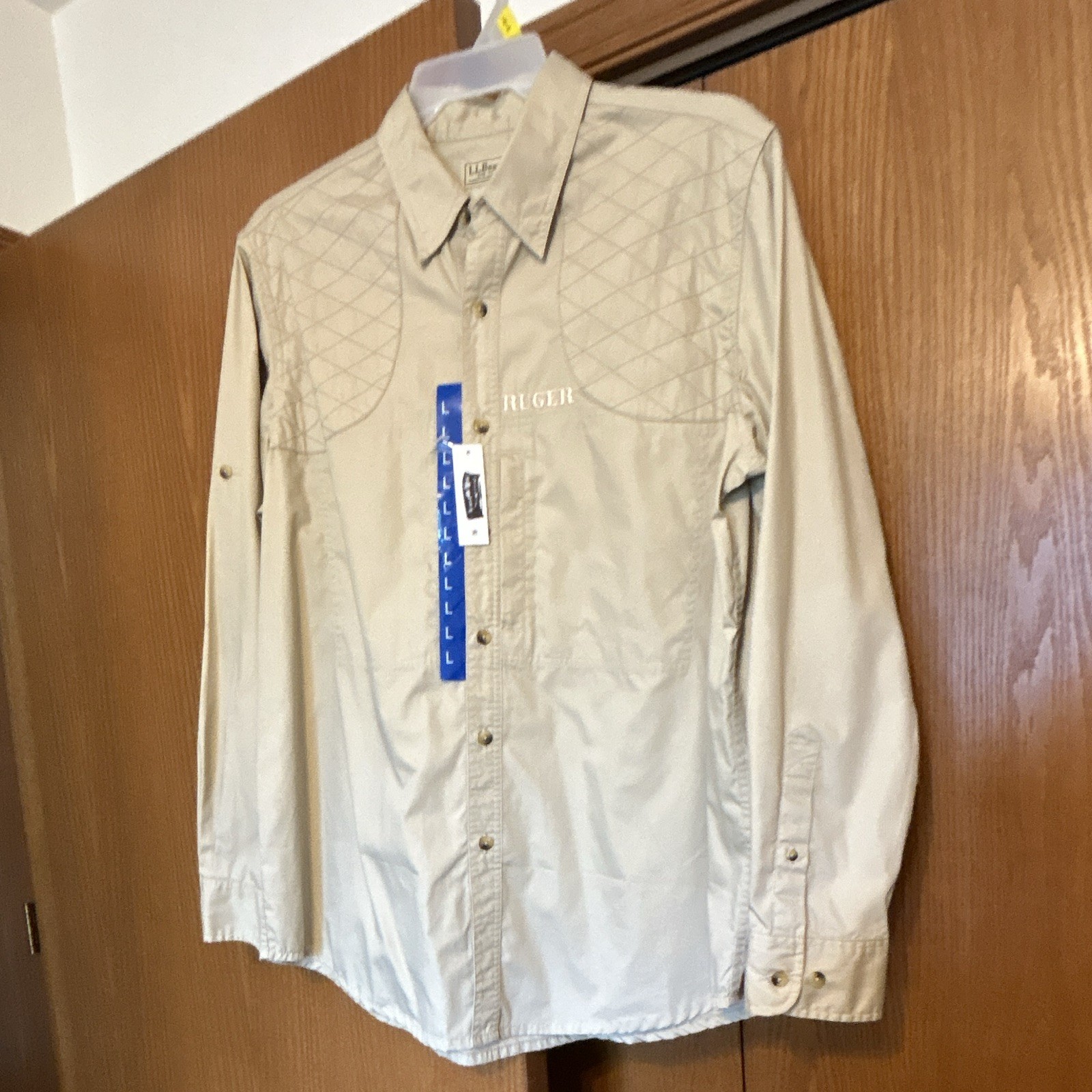 New L.L.Bean RUGER Men\'s L Regular Beige / Khaki Button-Up Shirt Long Sleeve. New L.L.Bean RUGER Men\'s L Regular Beige / Khaki Button-Up Shirt Long Sleeve.