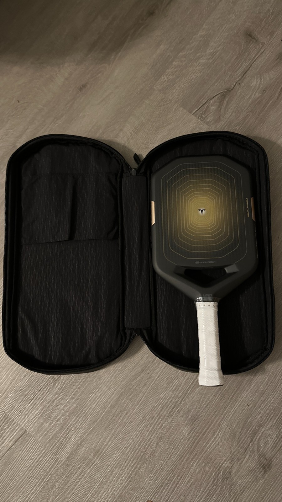Tesla Aurum Pickleball Paddle by Selkirk WITH BAG - BRAND NEW - Tesla Aurum Pickleball Paddle by Selkirk WITH BAG - BRAND NEW -