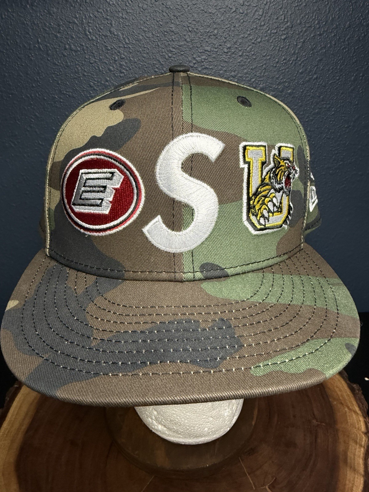 Supreme Mascots S Logo New Era 59Fifty Woodland Camo Size 7 5/8 Fitted Cap SS26