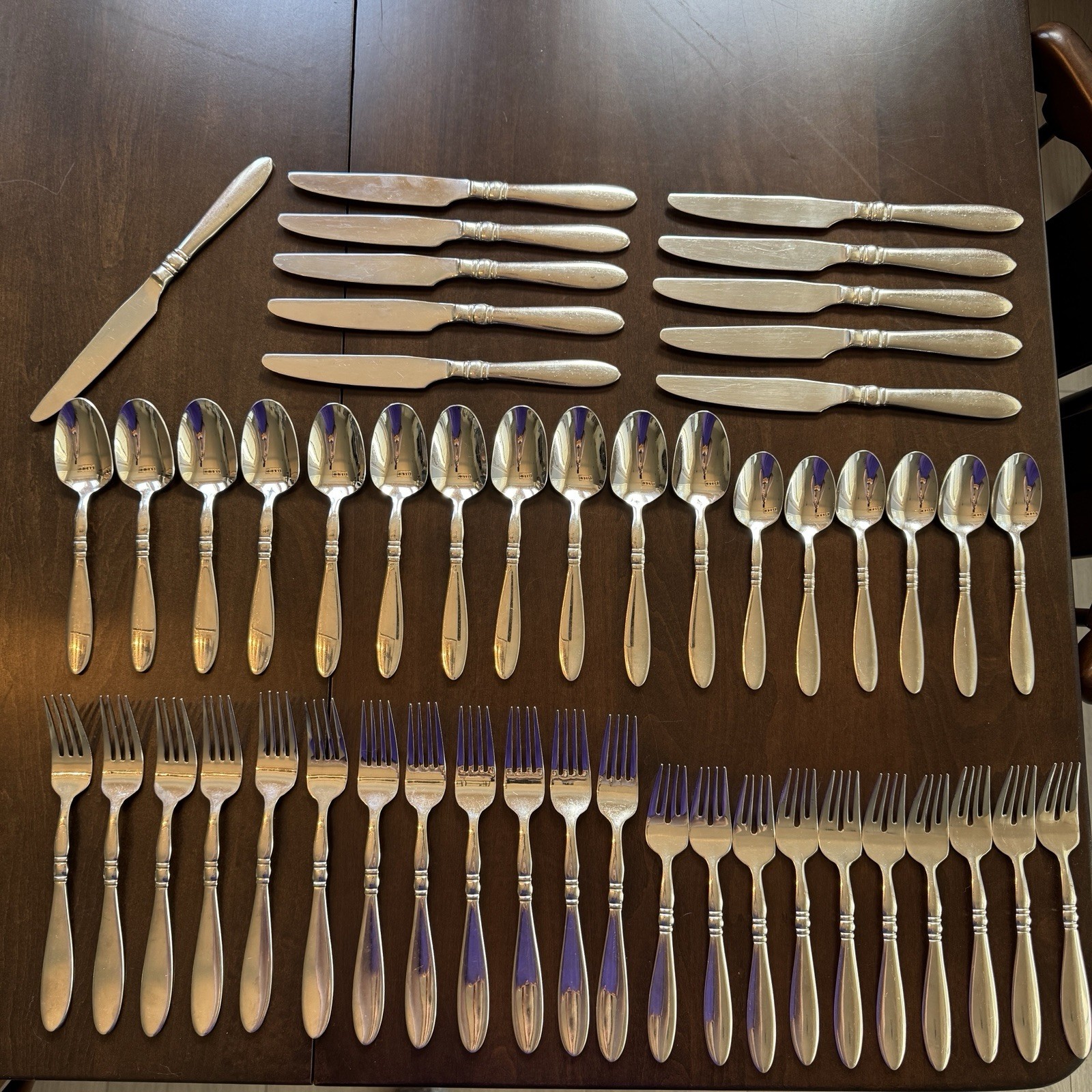 Oneida Stainless Flatware MANCHESTER Set Of 50 Pieces. 6 Full Sets. DISCONTINUED Oneida Stainless Flatware MANCHESTER Set Of 50 Pieces. 6 Full Sets. DISCONTINUED