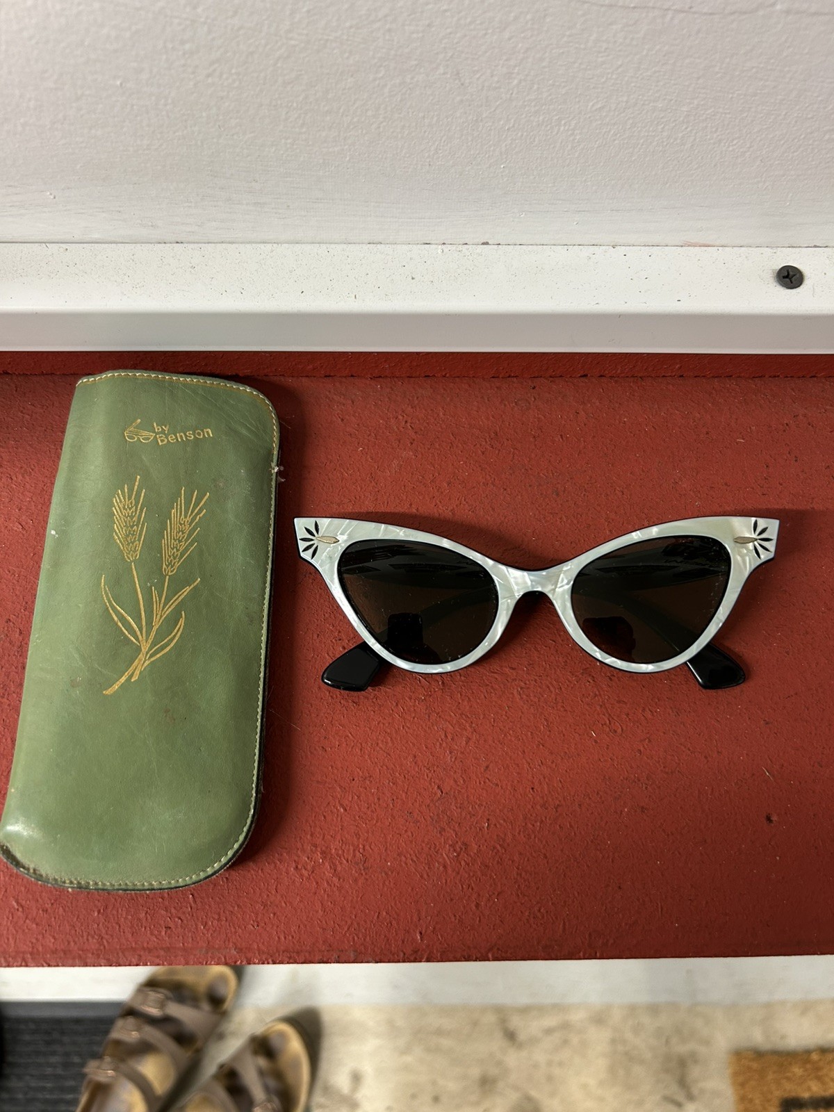 Vintage RAY BAN USA Sunglasses Womens Cat Eye Pearlrized 1950s Green Lens READ* Vintage RAY BAN USA Sunglasses Womens Cat Eye Pearlrized 1950s Green Lens READ*