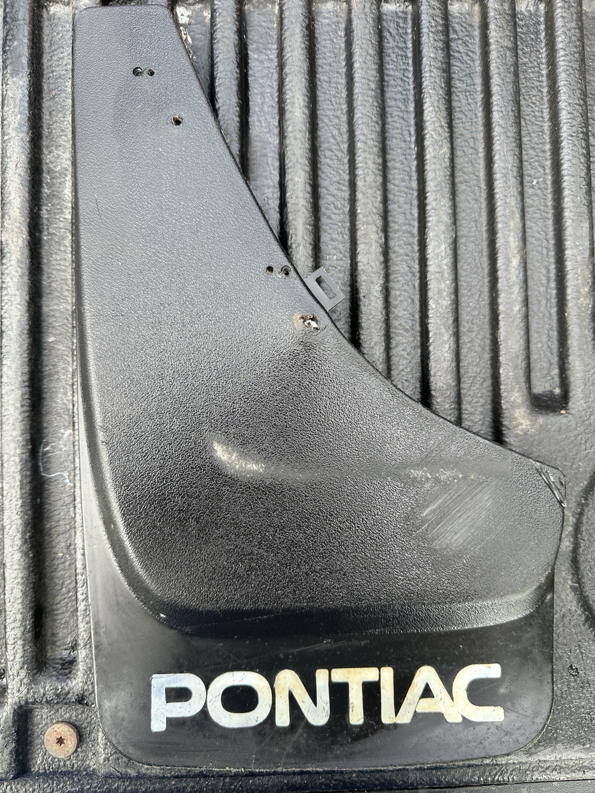 2003 Pontiac Grand Prix Oem Universal Mud Flaps Set Left Right 2003 Pontiac Grand Prix Oem Universal Mud Flaps Set Left Right