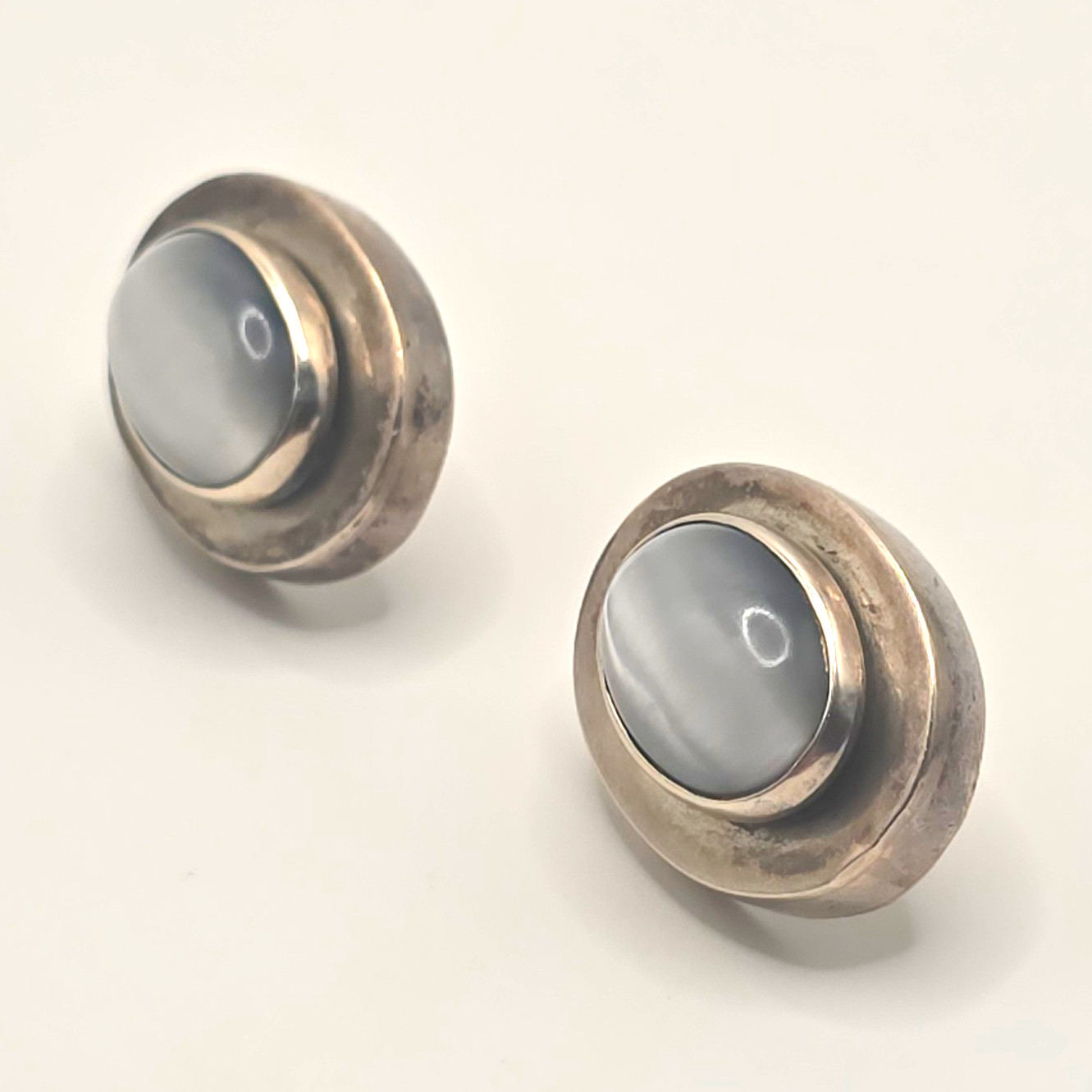 Vintage Taxco TD-34 Sterling 925 Silver Gray Cat Eye Earrings -- 24g Vintage Taxco TD-34 Sterling 925 Silver Gray Cat Eye Earrings -- 24g
