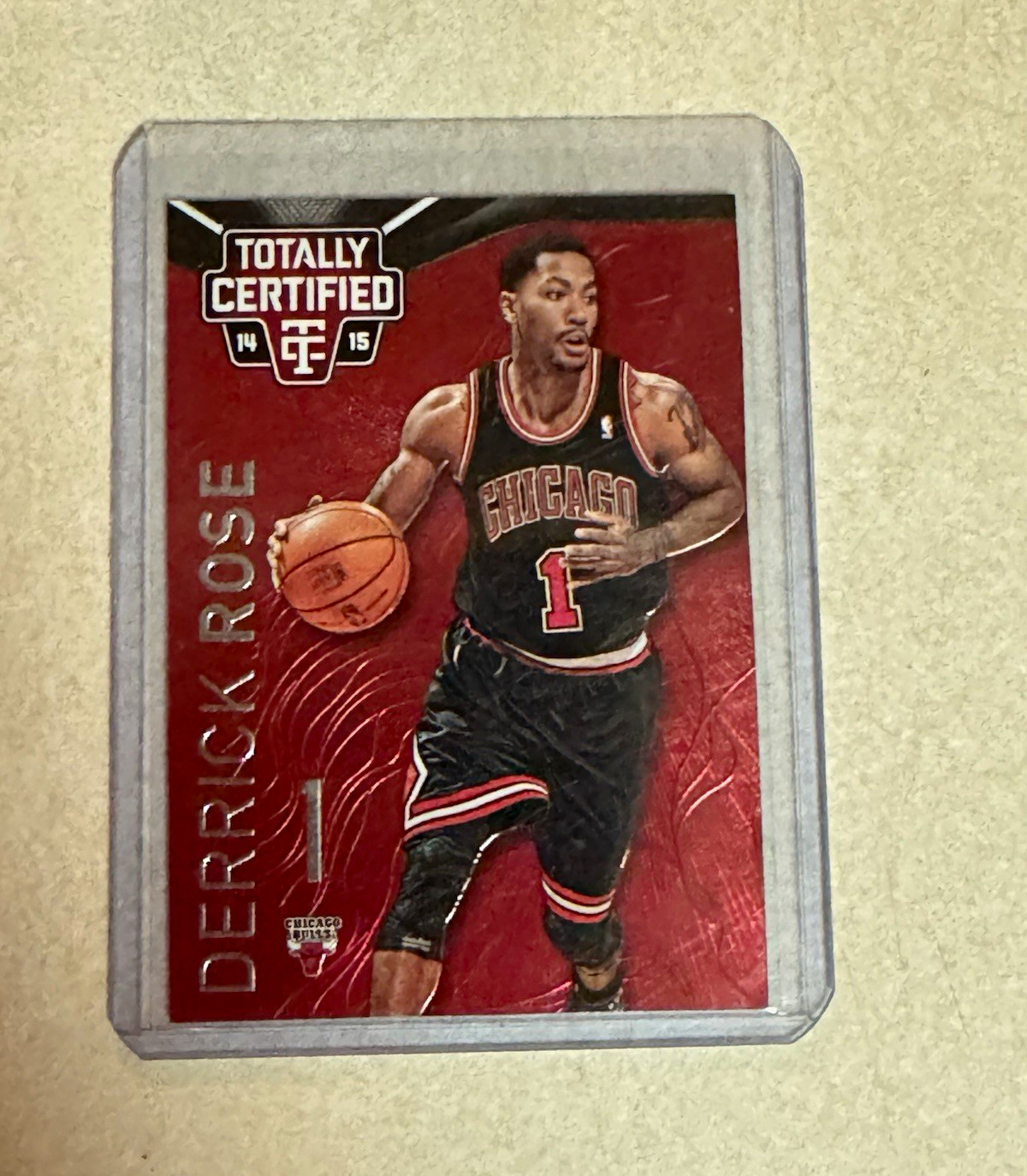 2014-15 Panini Totally Certified Derrick Rose #61 Platinum Red /279 Color match 2014-15 Panini Totally Certified Derrick Rose #61 Platinum Red /279 Color match