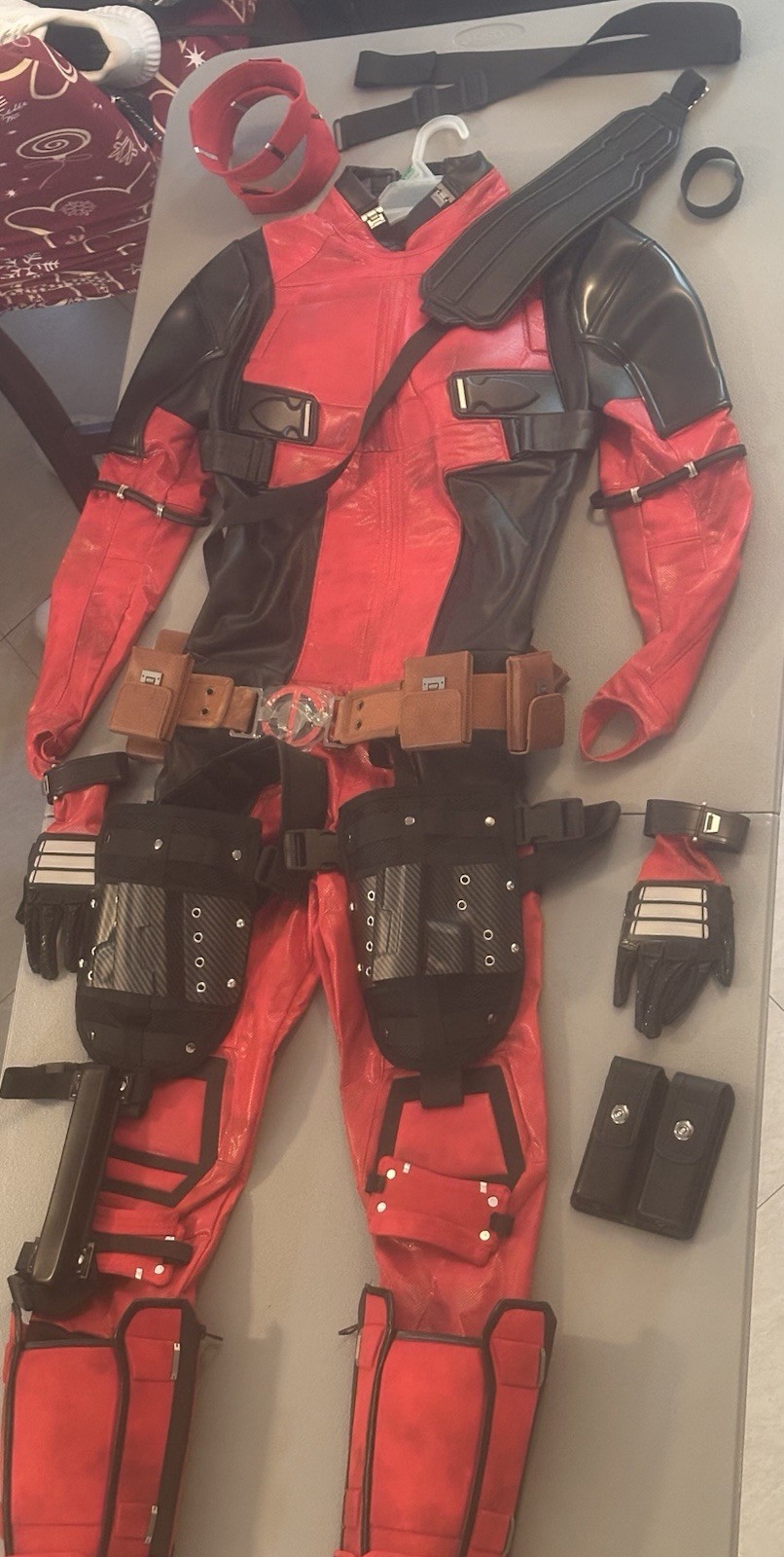 Deadpool 2 distressed Red & Black Faux Leather Belted Complete Outfit Cosplay Deadpool 2 distressed Red & Black Faux Leather Belted Complete Outfit Cosplay