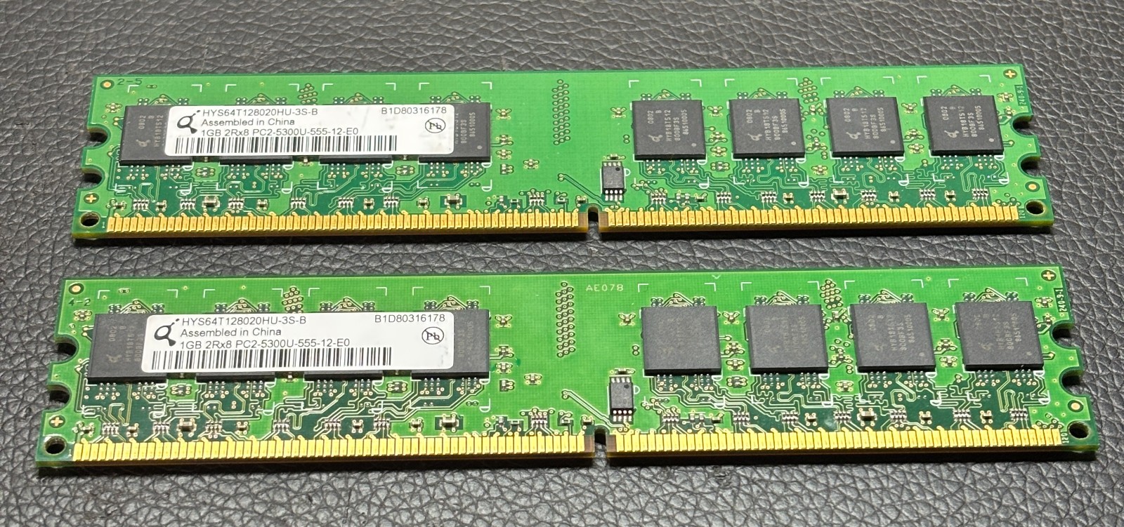 Qimonda 2GB Kit 2x1GB DDR2 PC2-5300 667MHz HYS64T128020HU-3S-B Dell Qimonda 2GB Kit 2x1GB DDR2 PC2-5300 667MHz HYS64T128020HU-3S-B Dell