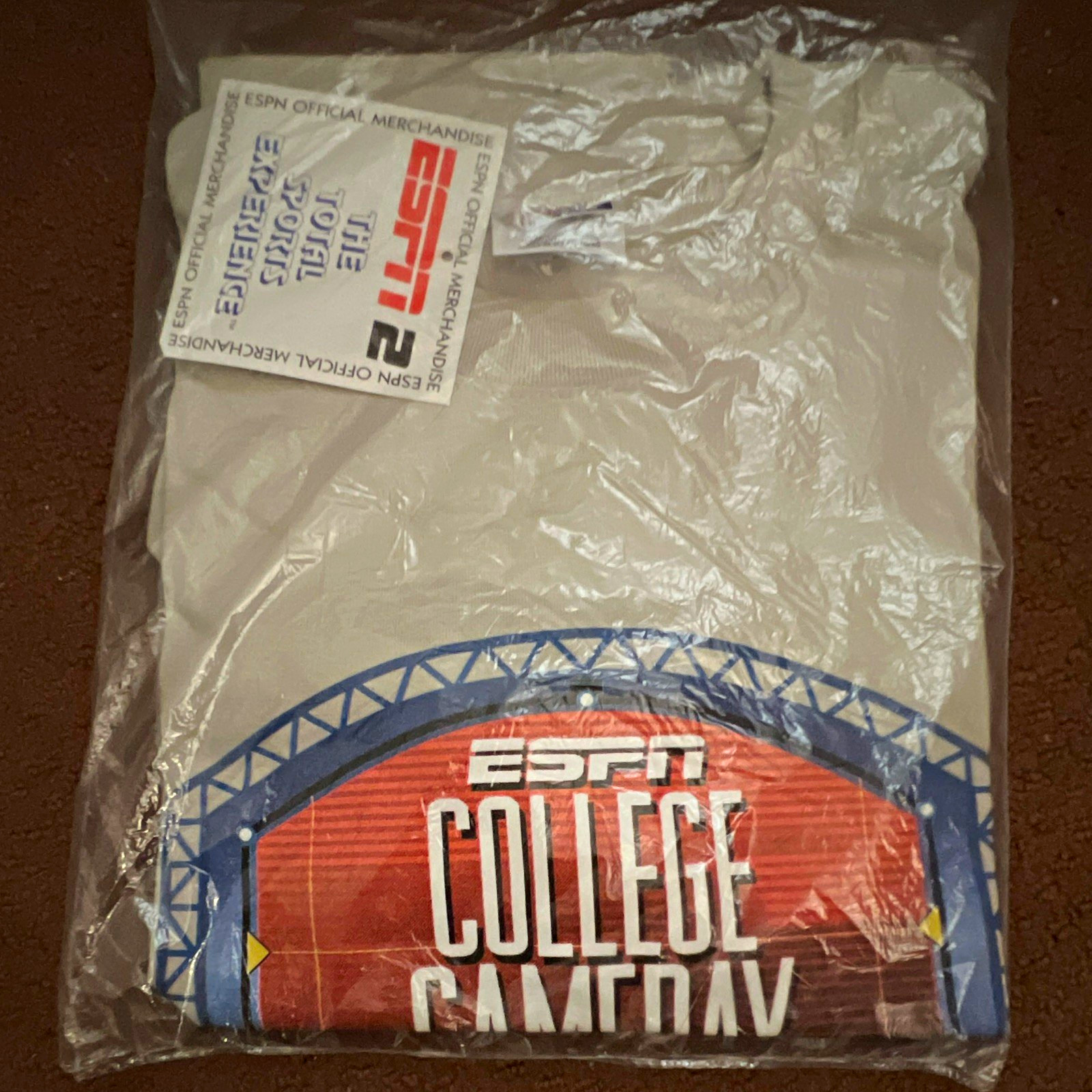 Hanes ESPN College GameDay T-Shirt White XL Unisex Adult Officially Licensed Hanes ESPN College GameDay T-Shirt White XL Unisex Adult Officially Licensed