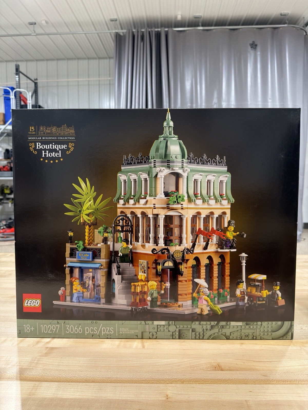 LEGO Icons Boutique Hotel Model Kits Set 10297 - Brand New In Box LEGO Icons Boutique Hotel Model Kits Set 10297 - Brand New In Box