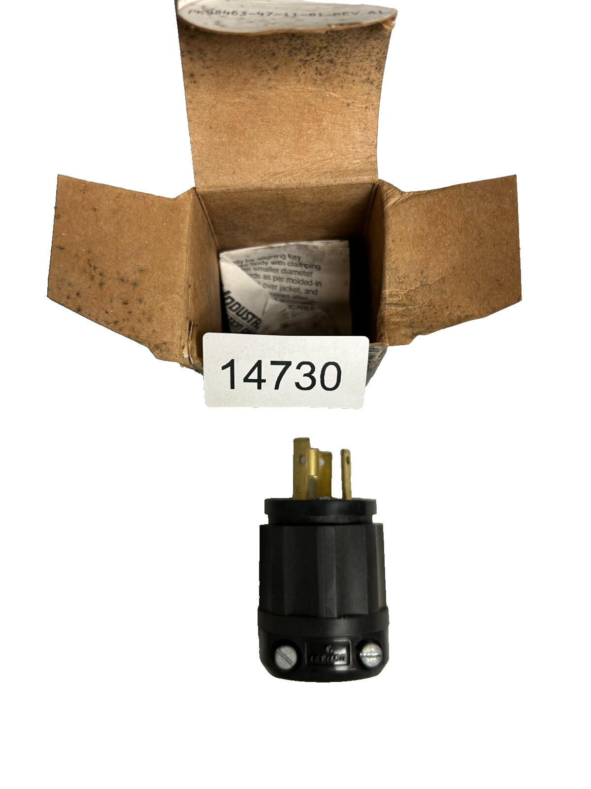 Leviton 2611-B Plug Locking 2-P 3-W Black