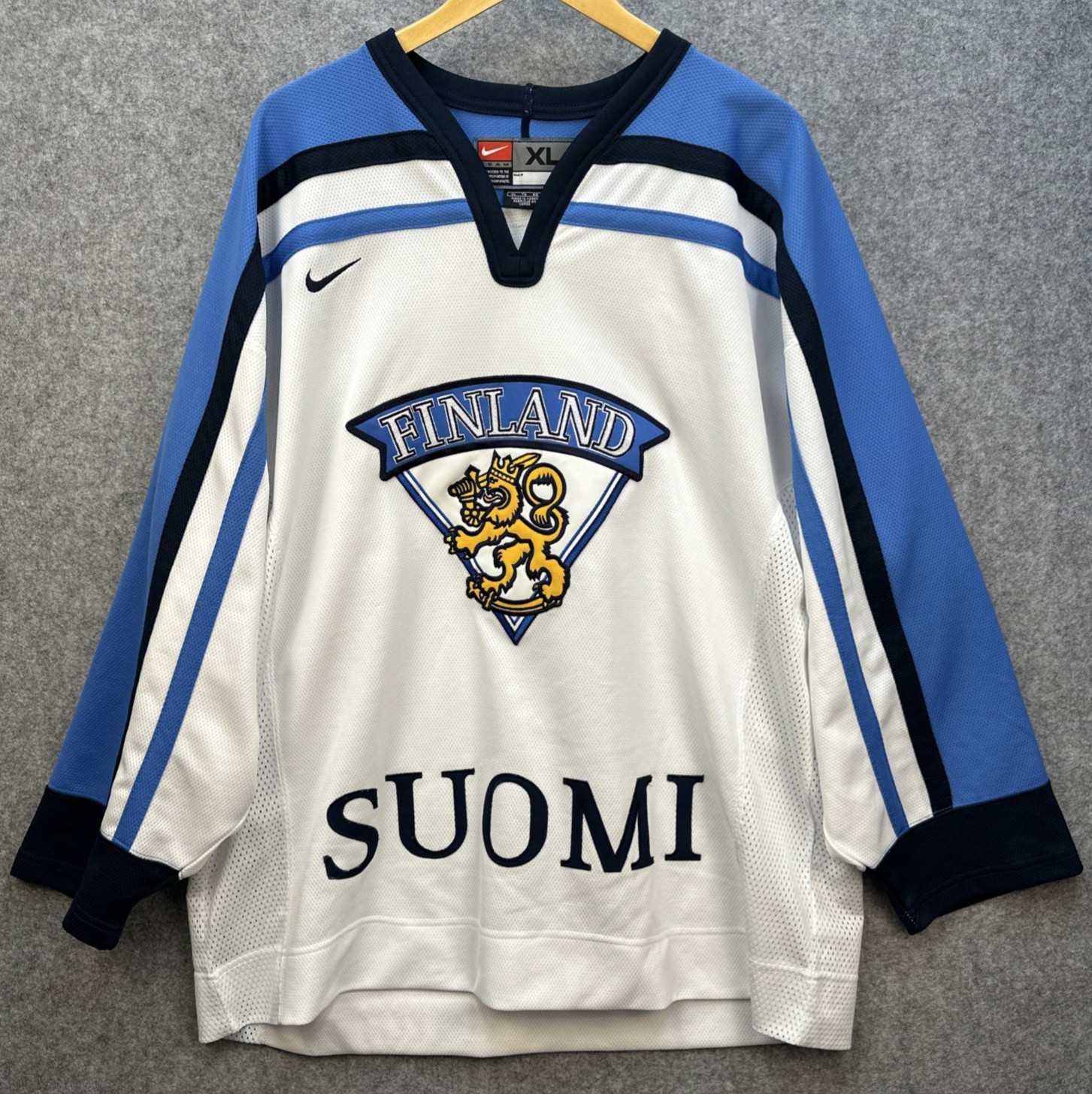 Vintgae Nike Finland White Suomi Ice Hockey Jersey Mens Rare National Sz XL Vintgae Nike Finland White Suomi Ice Hockey Jersey Mens Rare National Sz XL