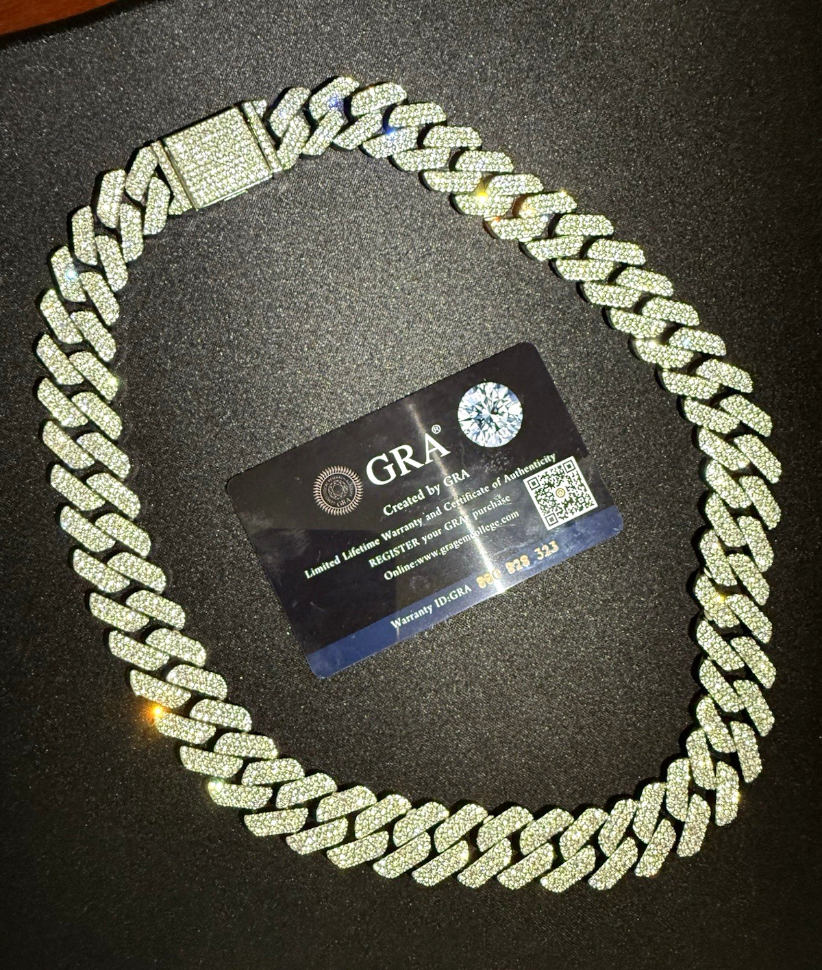 GRA Certified Moissanite VVS1 Silver Cuban Chain 22 inch Brand New GRA Certified Moissanite VVS1 Silver Cuban Chain 22 inch Brand New