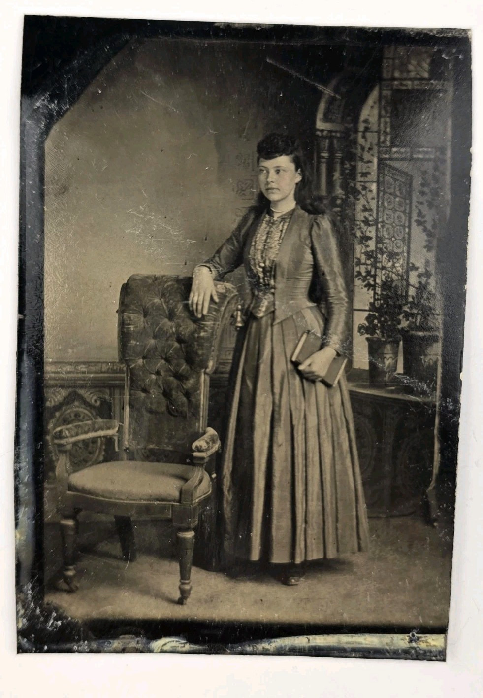 Antique Tintype Photo Pretty Young Victorian Woman Girl Lady Dress Long Hair Antique Tintype Photo Pretty Young Victorian Woman Girl Lady Dress Long Hair
