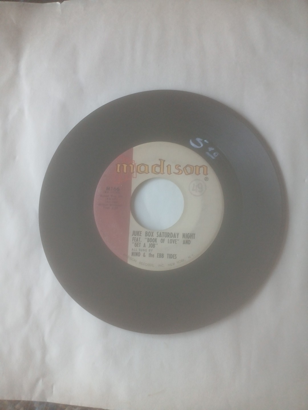 Nino &The Ebb Tides•Jukebox Saturday Nite/I\'ll Fall In Love (VG+) 7\ Nino &The Ebb Tides•Jukebox Saturday Nite/I\'ll Fall In Love (VG+) 7\