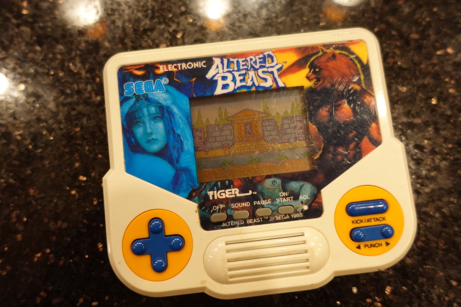 Vintage TIGER Altered Beast  Handheld Electronic Tabletop  LCD Video game D11