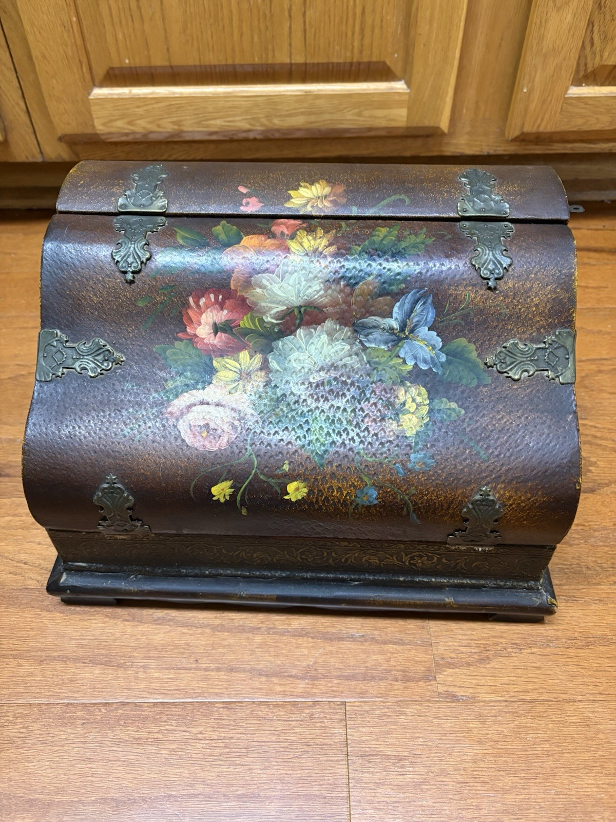 Vintage Wood Hand Painted Stationary Box Desk Organizer Vintage Wood Hand Painted Stationary Box Desk Organizer