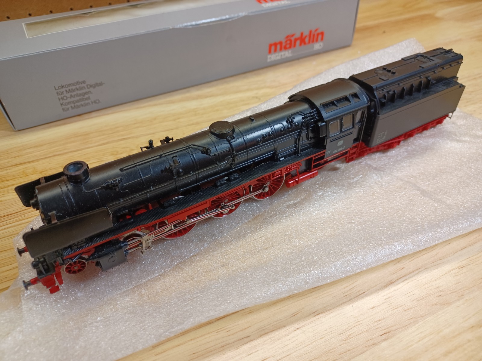 Märklin HO DB BR 012 Steam Locomotive 3610 Digital AC 3-Rail w/ Tender Boxed Märklin HO DB BR 012 Steam Locomotive 3610 Digital AC 3-Rail w/ Tender Boxed