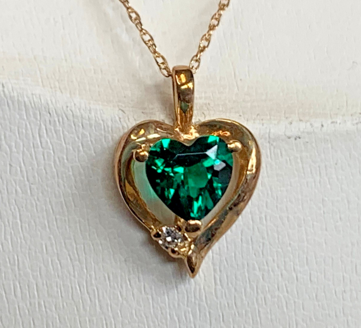 10K Yellow Gold Heart Necklace 1.44g Fine Jewelry 17.5\