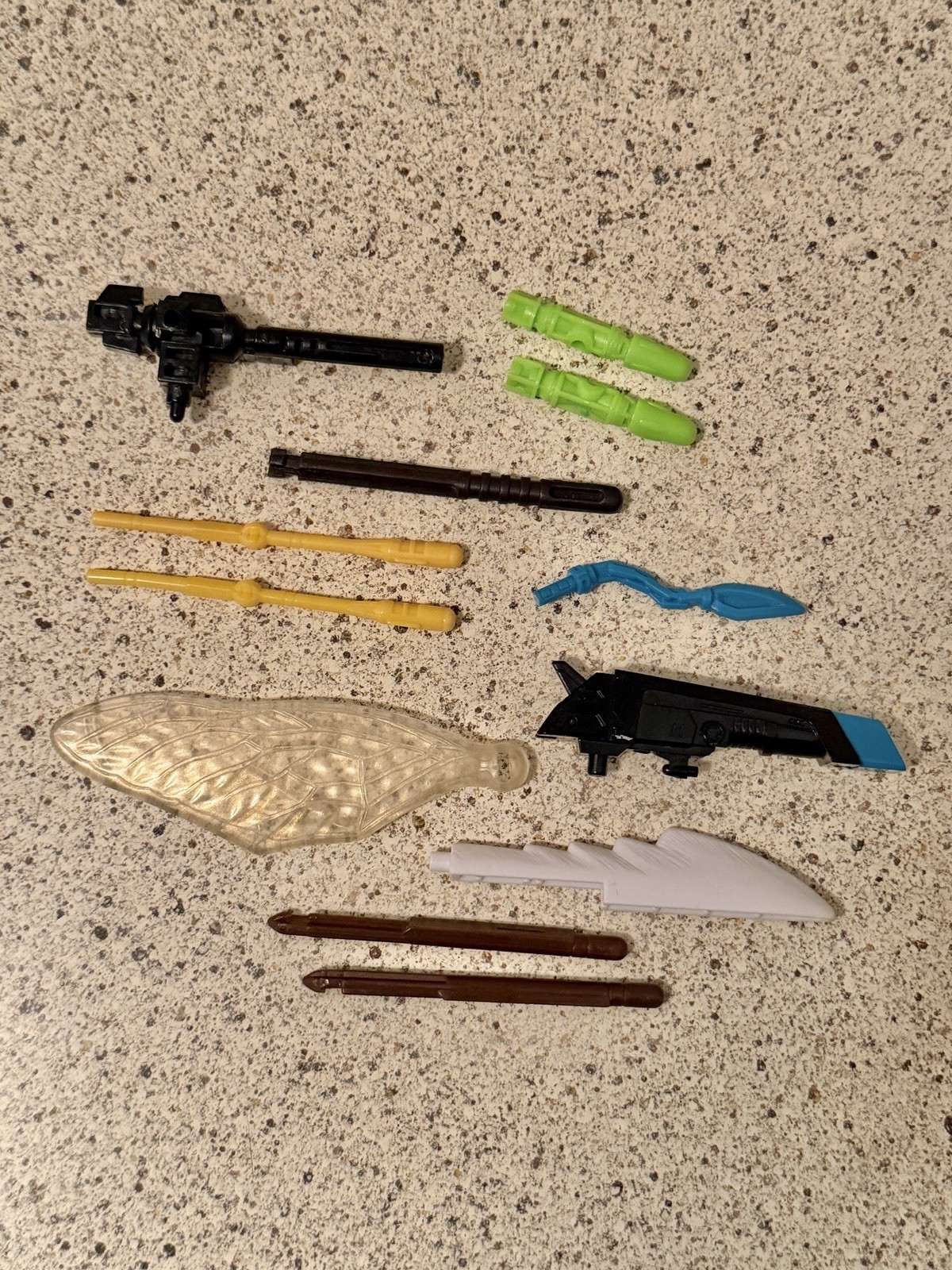 12 Vintage G2 Beast Wars Transformers Figure Accessories Guns Missiles Parts Lot