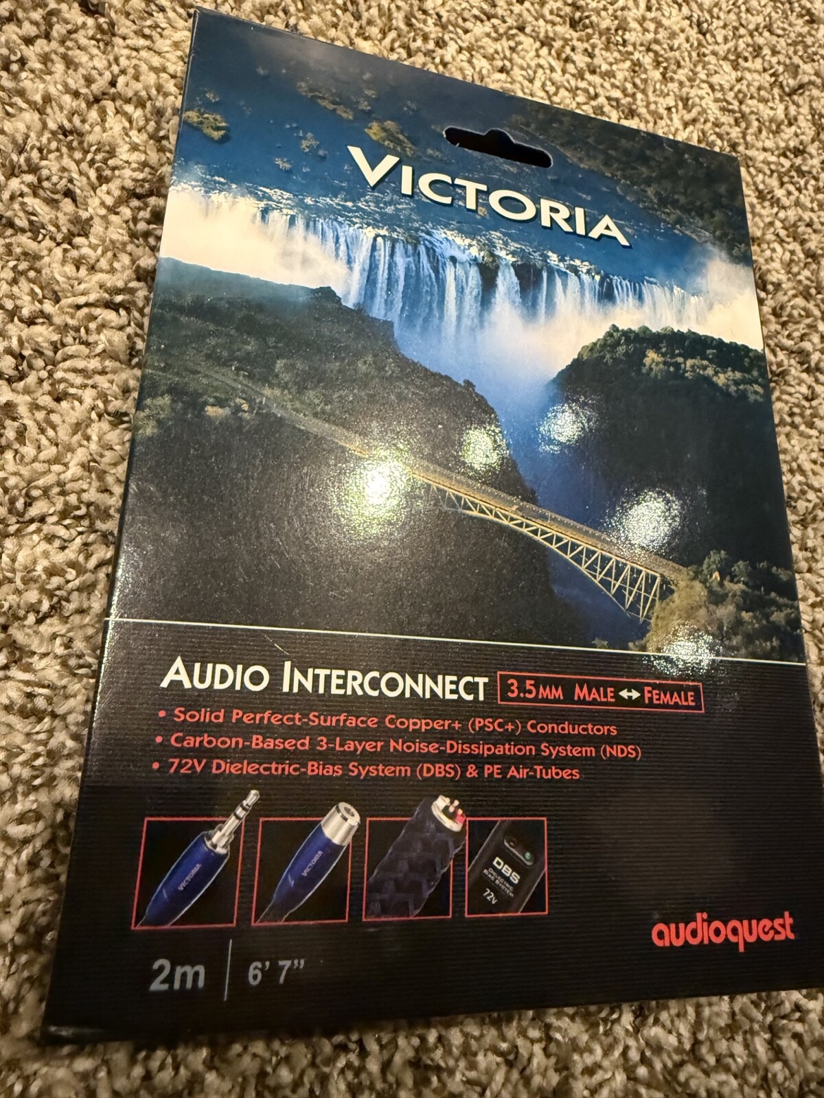 AudioQuest Victoria Audio Interconnect 3.5mm Female to 3.5mm Male 2.0 m Cable