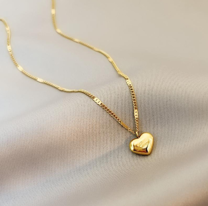 18K Gold Plated Stainless Steel Love Floating Heart Pendant Chain Necklace Gift 18K Gold Plated Stainless Steel Love Floating Heart Pendant Chain Necklace Gift
