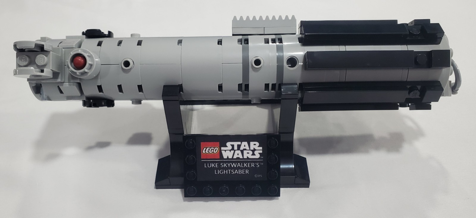 LEGO 40483 Star Wars Luke Skywalker’s Lightsaber LEGO 40483 Star Wars Luke Skywalker’s Lightsaber