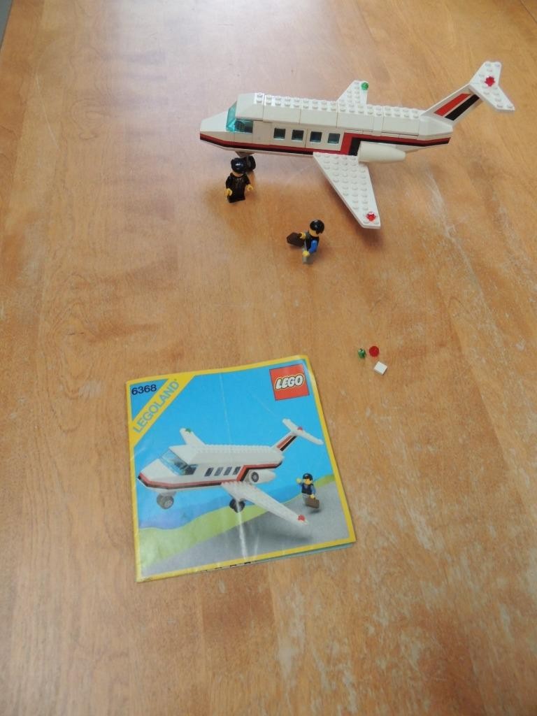1985 Lego Legoland Jet Airliner 100% complete w/manual