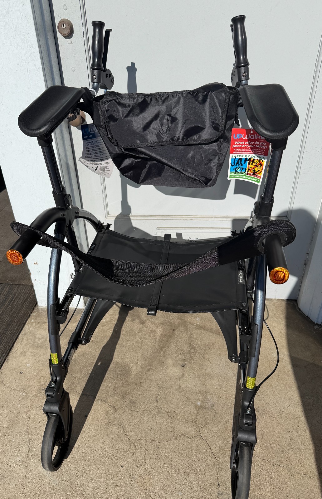 UPWalker H200-LNS Stand Up Upright Rolling Walker Rollator by LifeWalker (Large) UPWalker H200-LNS Stand Up Upright Rolling Walker Rollator by LifeWalker (Large)
