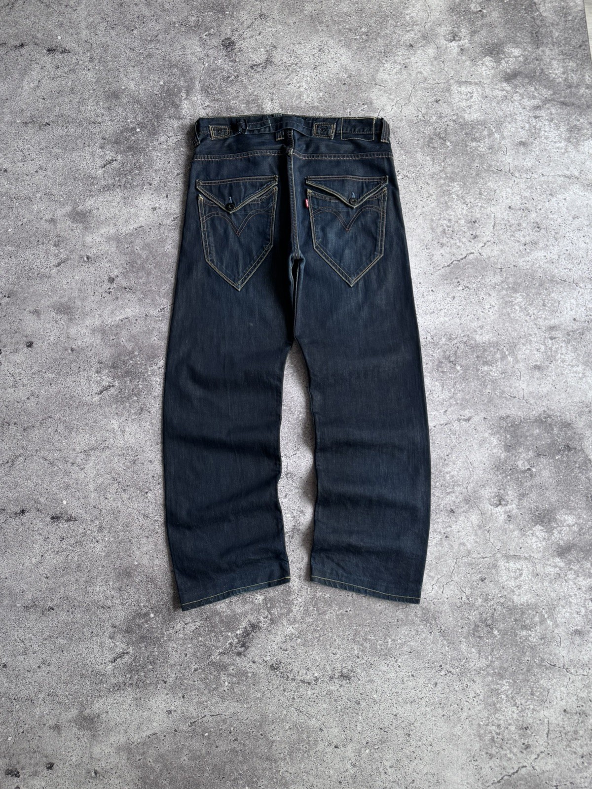 Vintage Levis 503 Loose Twisted Jeans Buckle Back Big Pockets Y2K Baggy Size W33
