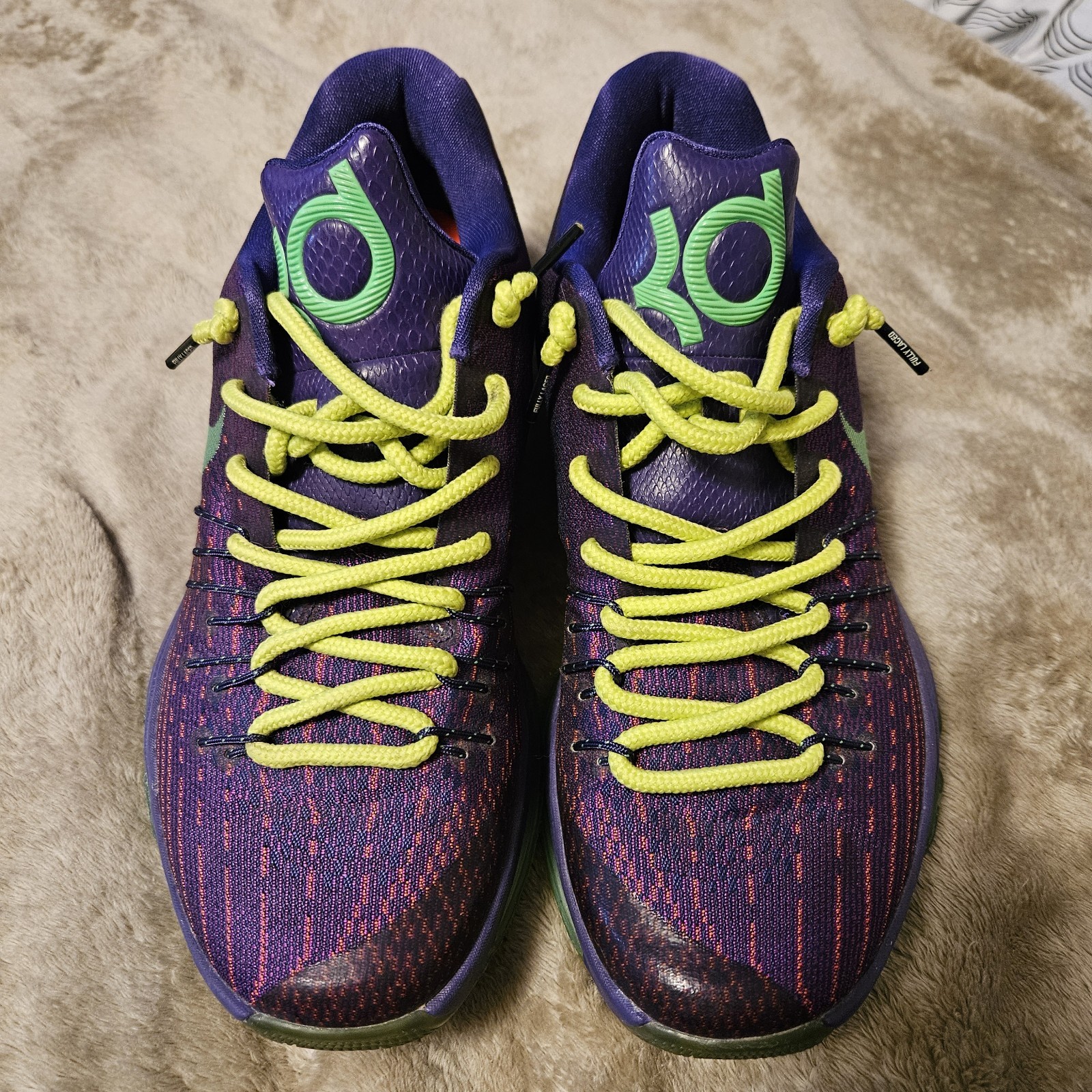 Nike KD8 Kevin Durant US 9.5 Joker Suit 749375-535 Nike KD8 Kevin Durant US 9.5 Joker Suit 749375-535