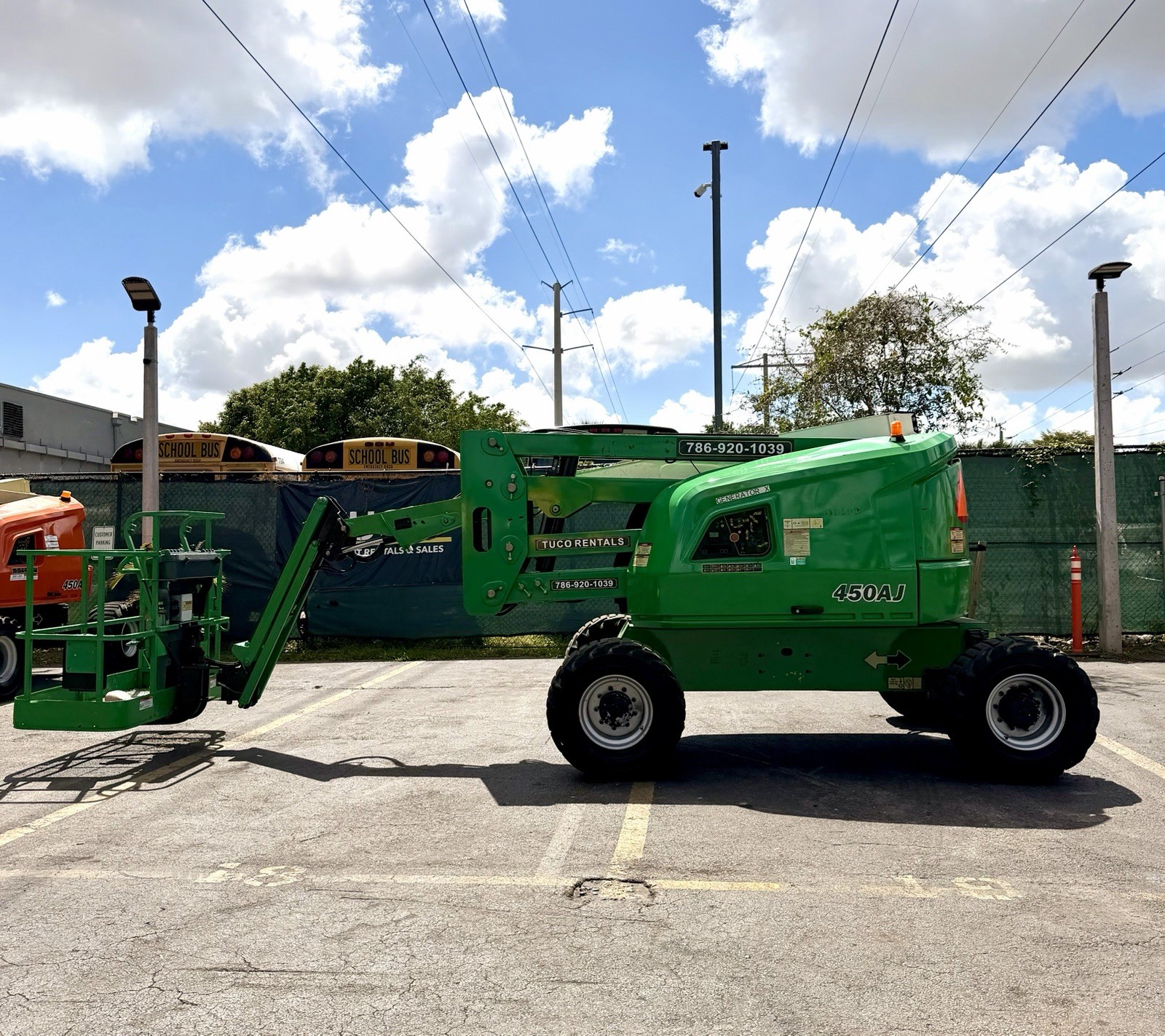 2016 JLG 450AJ ARTICULATING BOOM LIFT WITH 2050hs