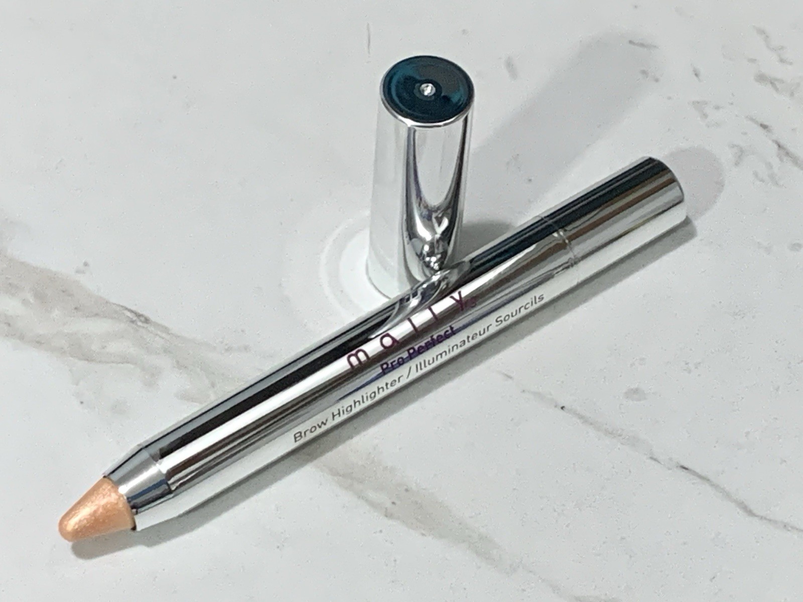Mally - Pro Perfect Brow Lifting Highlighter - Soft Champagne - full size NWOB Mally - Pro Perfect Brow Lifting Highlighter - Soft Champagne - full size NWOB