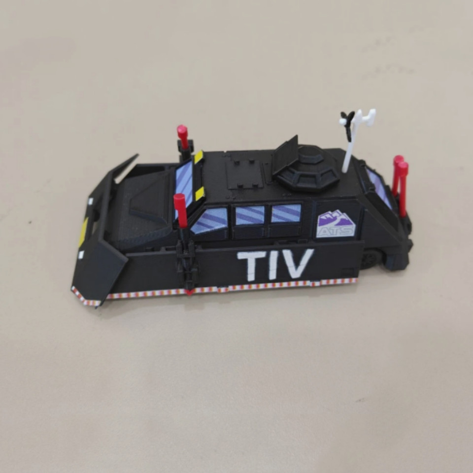 TIV2 Storm Chasing Tornado Intercept Vehicle Static Non-Moving Model Kit