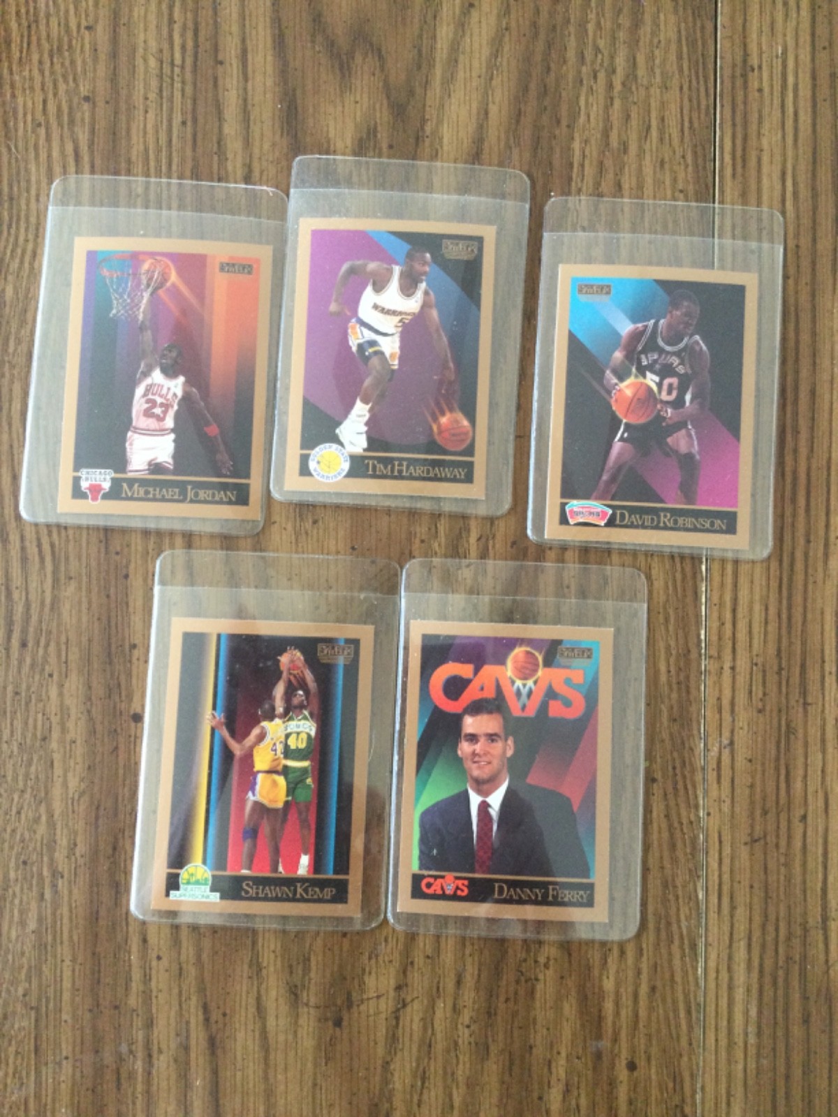 1990-1991 Skybox Basketball Set 1-300 Cards Mint Condition 1990-1991 Skybox Basketball Set 1-300 Cards Mint Condition