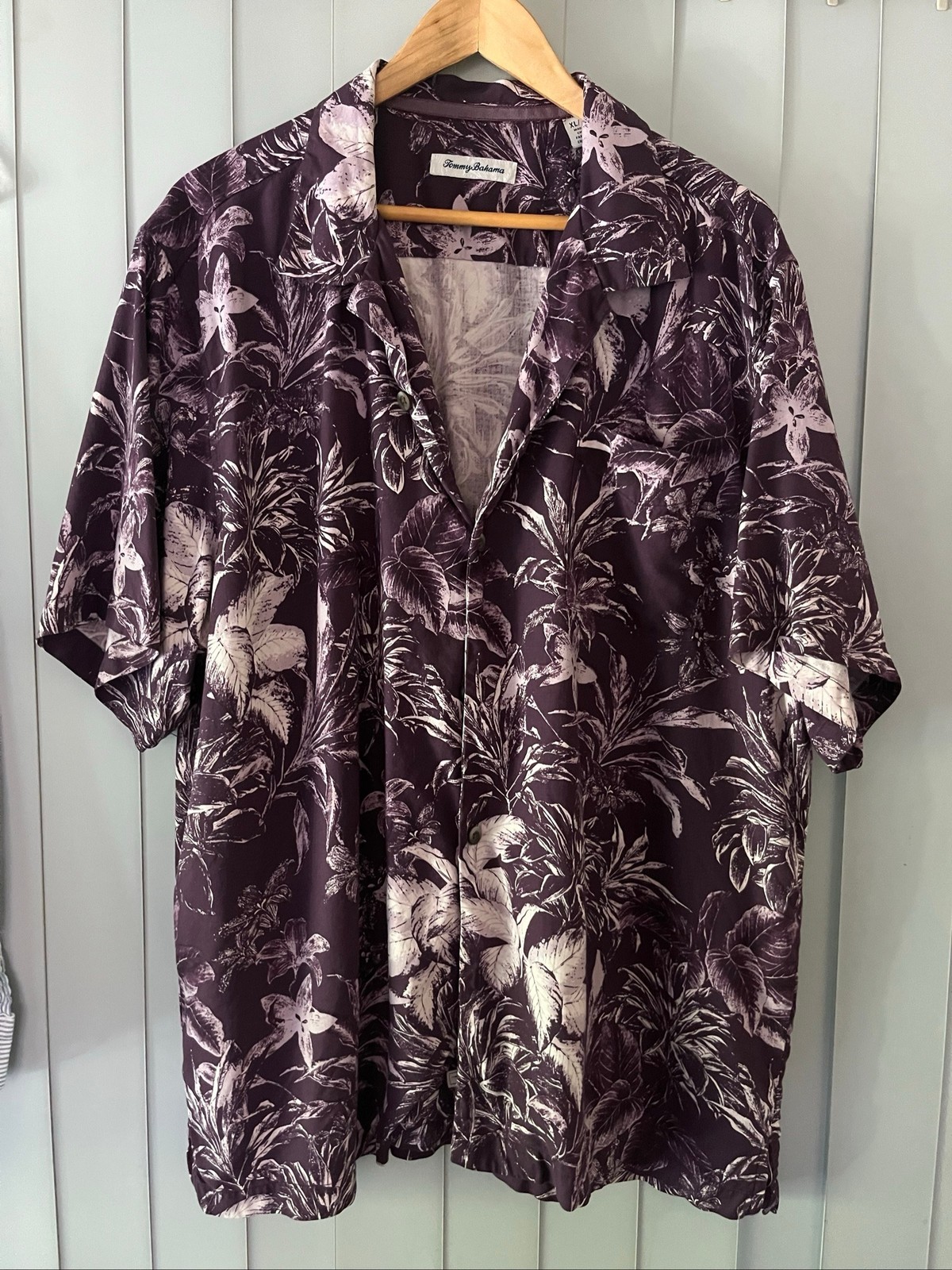 Tommy Bahama Men’s XL 100% Silk Hawaiian Floral Button-Up Shirt – Purple Tommy Bahama Men’s XL 100% Silk Hawaiian Floral Button-Up Shirt – Purple