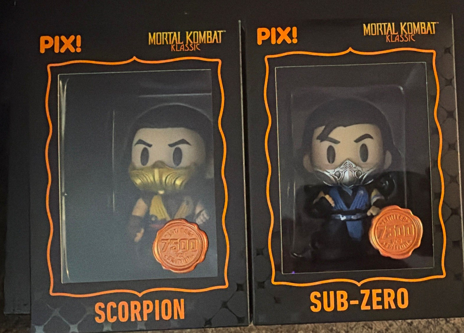 Thrilljoy Pix Mortal Kombat Scorpion & Sub-Zero Vinyl Figures LE 7500