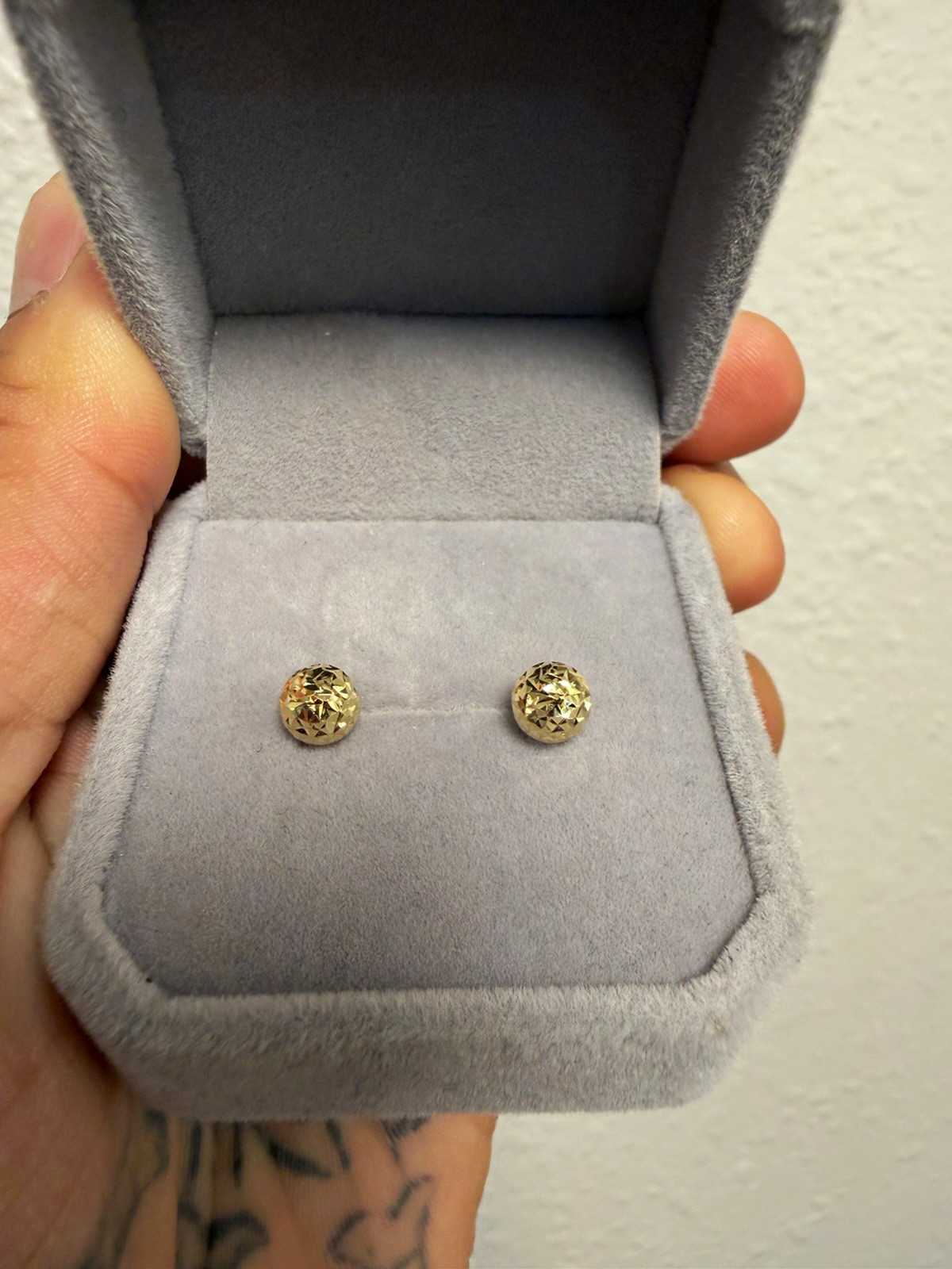 18K Italian Gold Stud Earrings 1g Solid Yellow Gold 750 Made in Italy 18K Italian Gold Stud Earrings 1g Solid Yellow Gold 750 Made in Italy