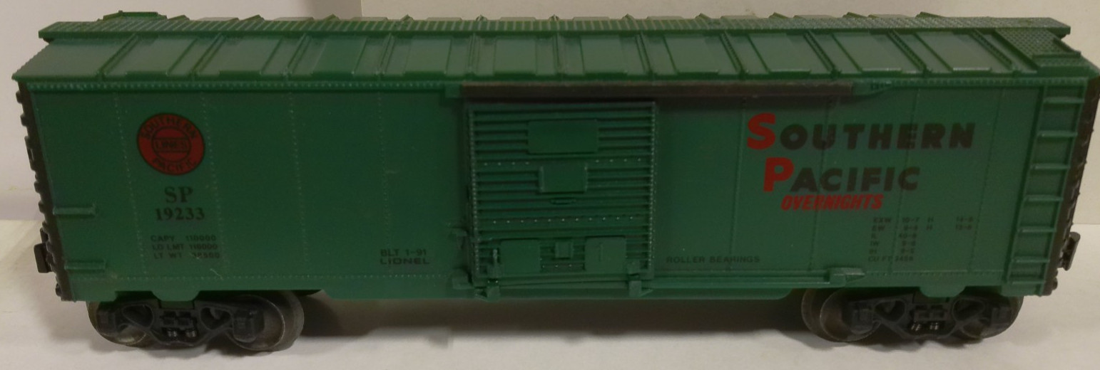 1991 VINTAGE LIONEL 19233 O GAGE SOUTHERN PACIFIC BOXCAR W/DIECAST SPRUNG TRUCKS 1991 VINTAGE LIONEL 19233 O GAGE SOUTHERN PACIFIC BOXCAR W/DIECAST SPRUNG TRUCKS