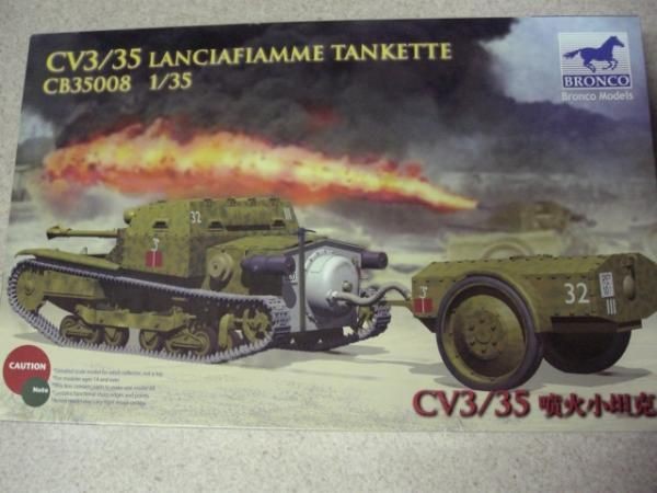 247 CB35008 Bronco 1/35 Italian CV-3 Flamethrower Tank 660D5