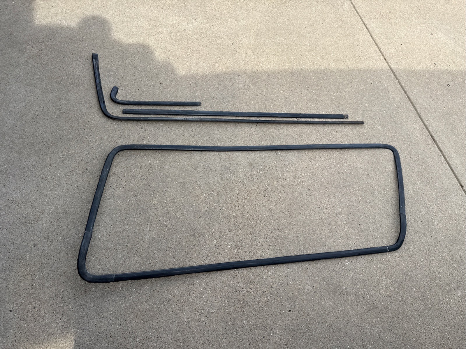 1981-1993 Dodge Ramcharger Rear Side Window Trim Moldings PLEASE READ 1981-1993 Dodge Ramcharger Rear Side Window Trim Moldings PLEASE READ