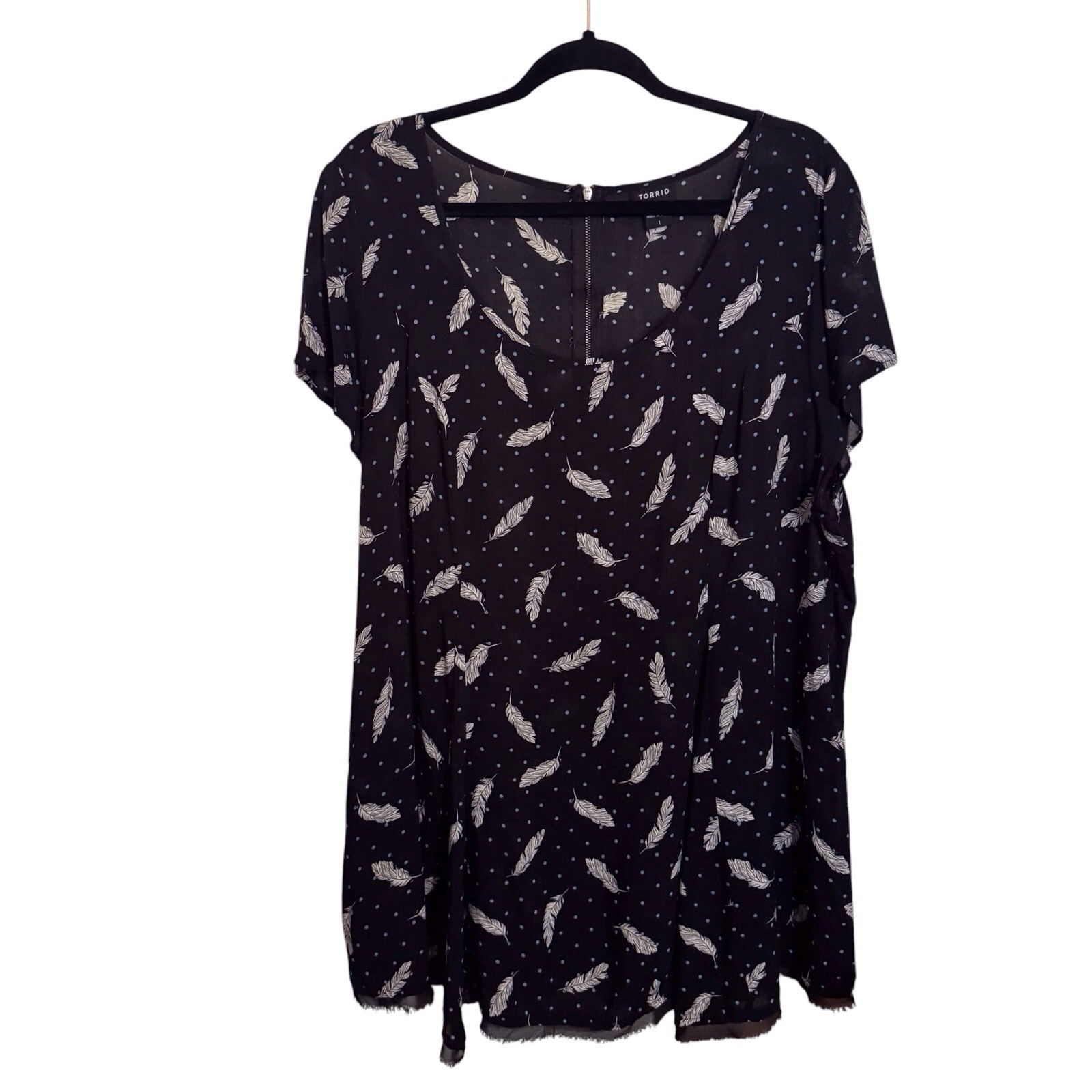 Torrid Size 1X Feather Pattern Tunic Top Short Sleeve Rayon Boho Polka Dot Torrid Size 1X Feather Pattern Tunic Top Short Sleeve Rayon Boho Polka Dot