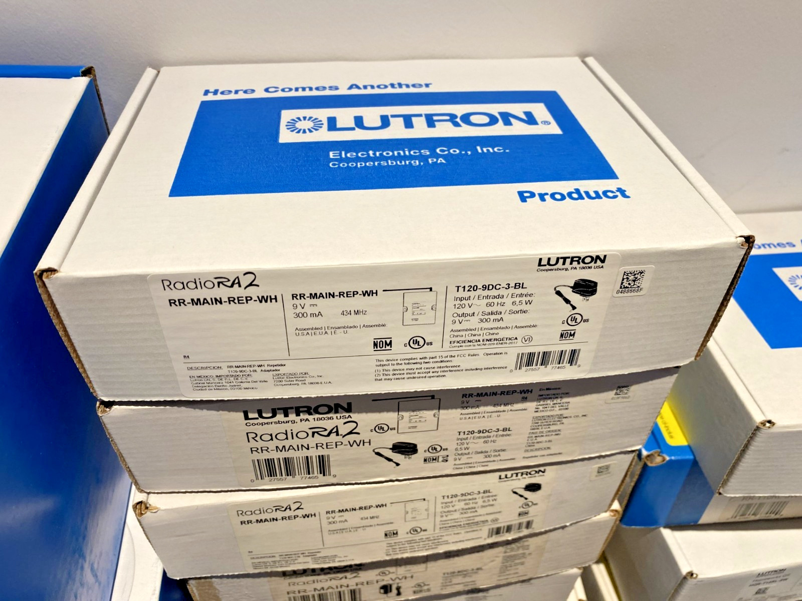 Lutron RR-MAIN-REP-WH Main Repeater Radio RA2 - NEW - SHIPS SAME DAY