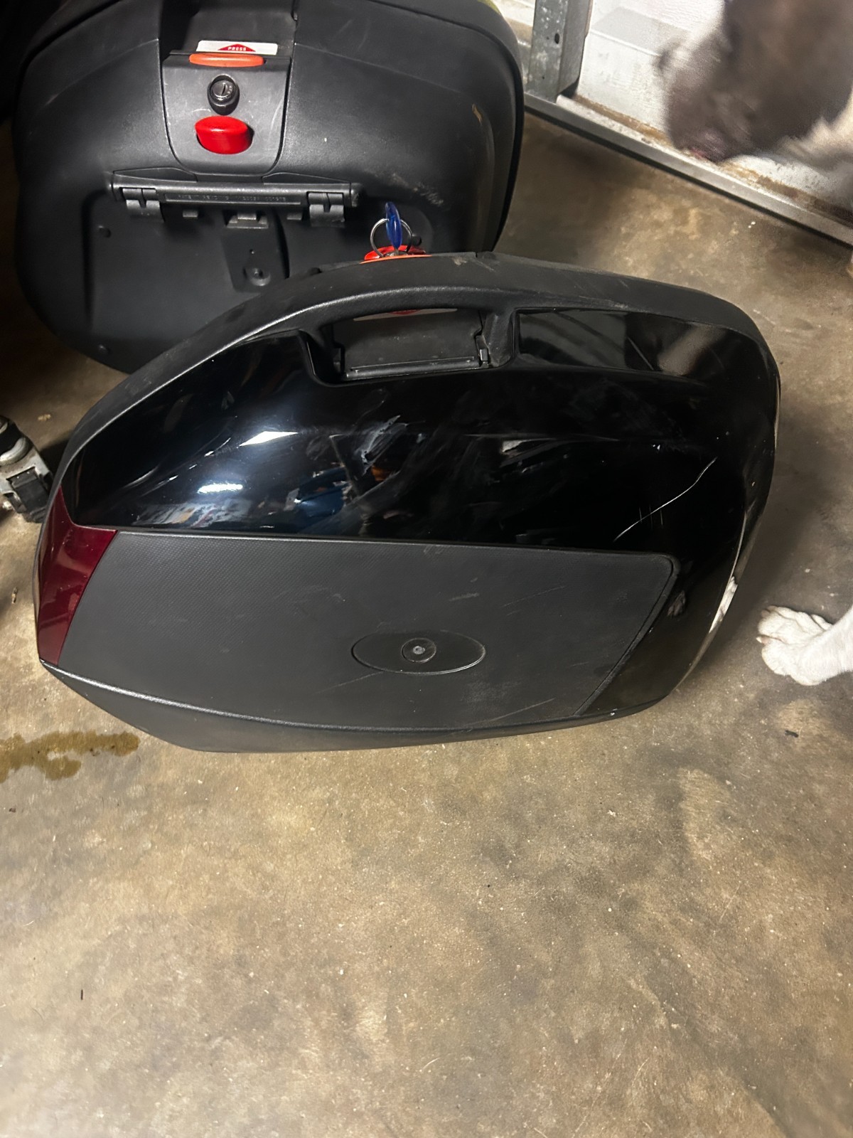 GIVI - 6421KIT - V35 / V37 Motorcycle Side Cases