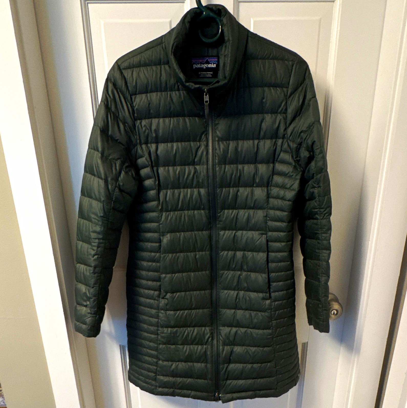 Patagonia Women\'s Green Down Insulated Quilted Puffer Jacket Full Zip Pockets S