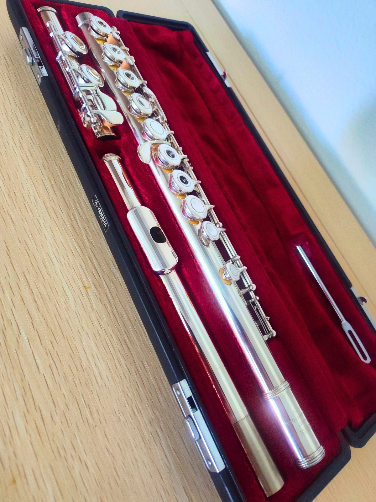 YAMAHA  285S OVERHAULED FLUTE IN LINE  G, OPEN HOLE C FOOT VIDEO DEMO
